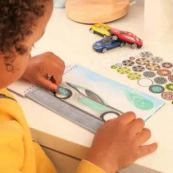 Monster Cars Taskuvarityskirja